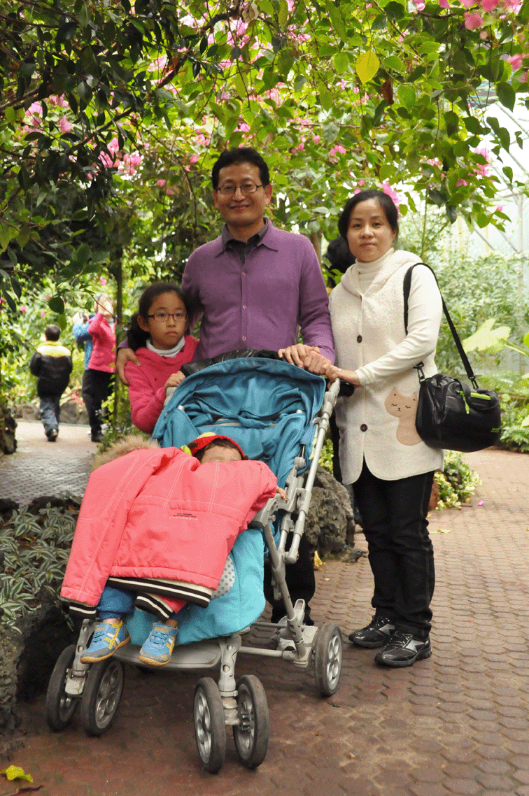 DSC_0024 copy.gif