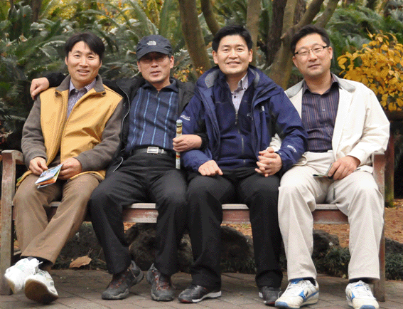 DSC_0077 copy.gif